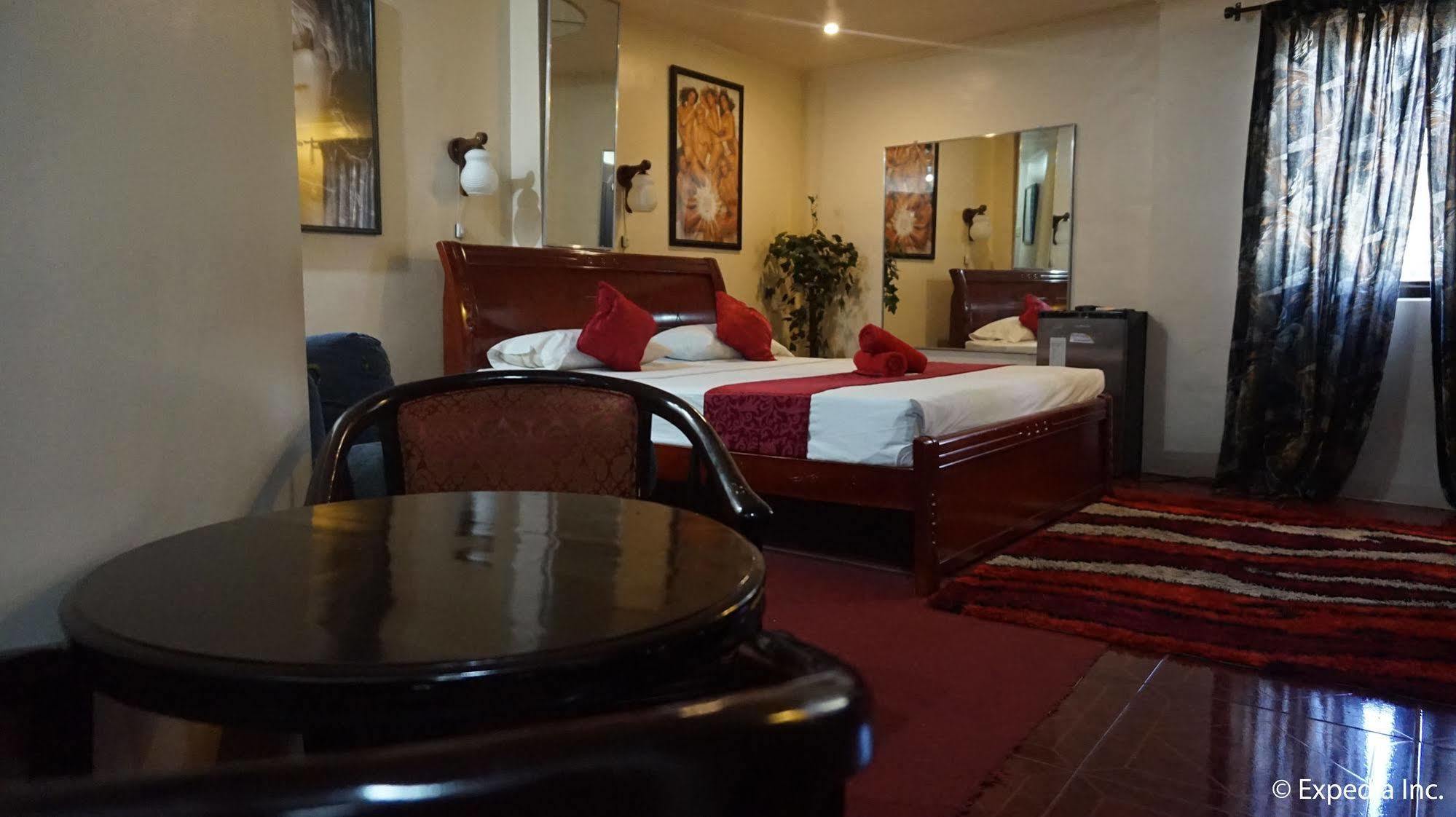 Centauro Hotel Angeles Esterno foto